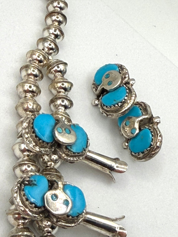 (RARE PIECE) EFFIE CALAVAZA ZUNI SLEEPING BEAUTY TURQUOISE SNAKE SQUASH BLOSSOM NECKLACE 22" & POST BACK EARRINGS HANDMADE SET (NP 33)