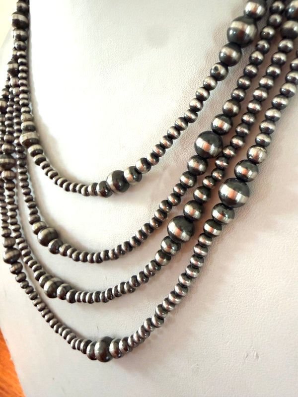 NAVAJO PEARLS NECKLACES (LA 8)