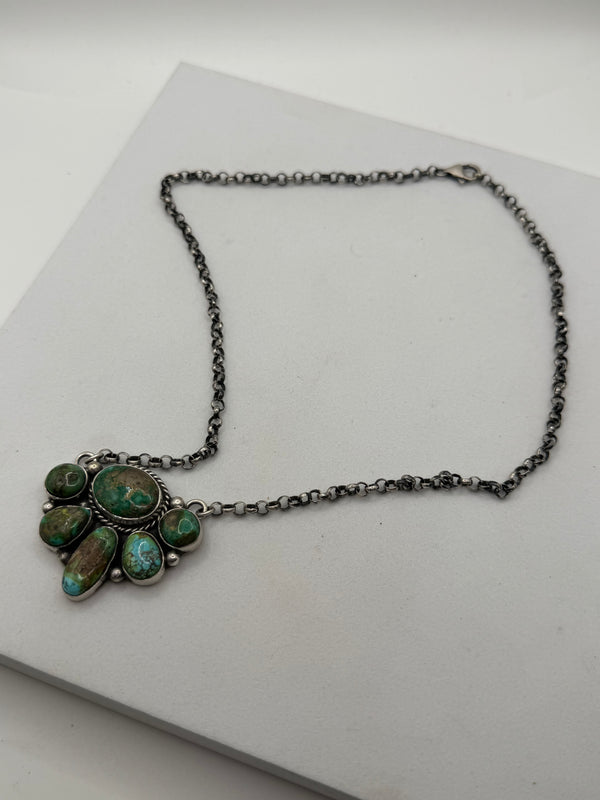 EMER THOMPSON NATIVE HANDMADE SONORAN GOLD TURQUOISE HALF CLUSTER NECKLACE 20" (NP 54)