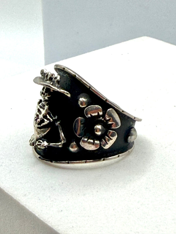 TAXCO SILVER STAMPED "DIA DE LOS MUERTOS" SKELETON ADJUSTABLE RING (LN 50)