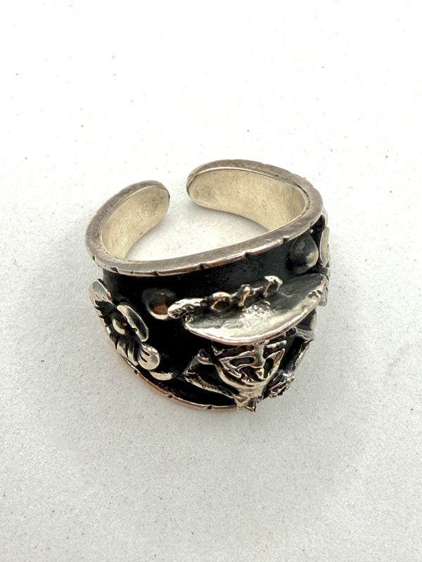 TAXCO SILVER STAMPED "DIA DE LOS MUERTOS" SKELETON ADJUSTABLE RING (LN 50)