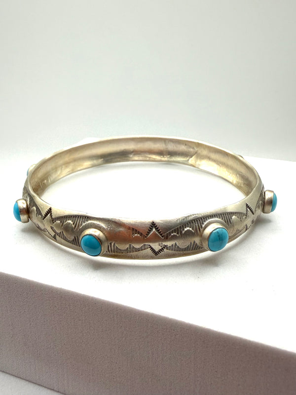 BOYD J. ASHLEY SLEEPING BEAUTY TURQUOISE NATIVE HANDMADE BANGLE 2 3/4" INNER DIAMETER (JR 118)
