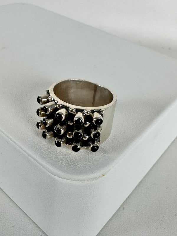 TAXCO SILVER BLACK ONYX CLUSTER RING SIZE 9.5 (MW 249)