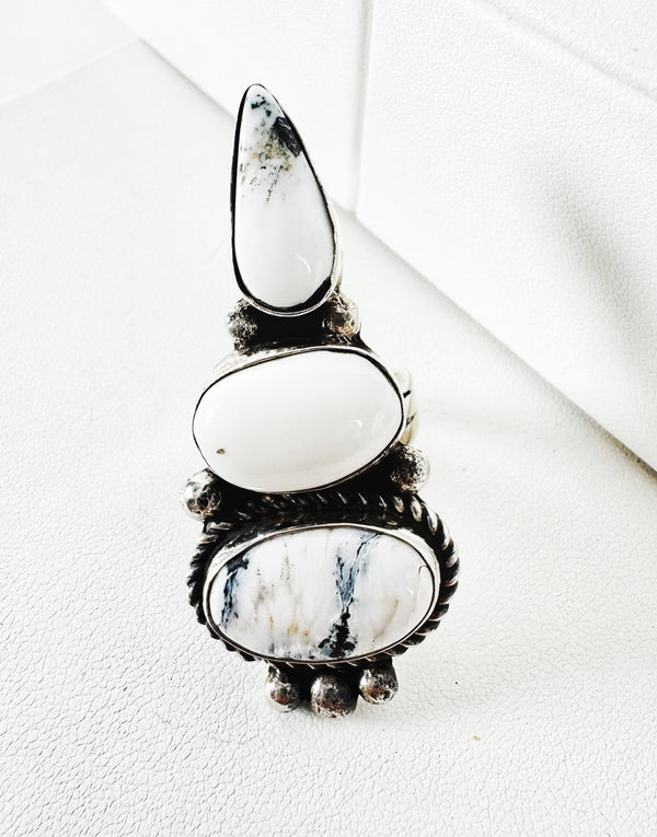 NAVAJO HANDMADE WHITE BUFFALO TURQUOISE RING SIZE 8 (MW 58)