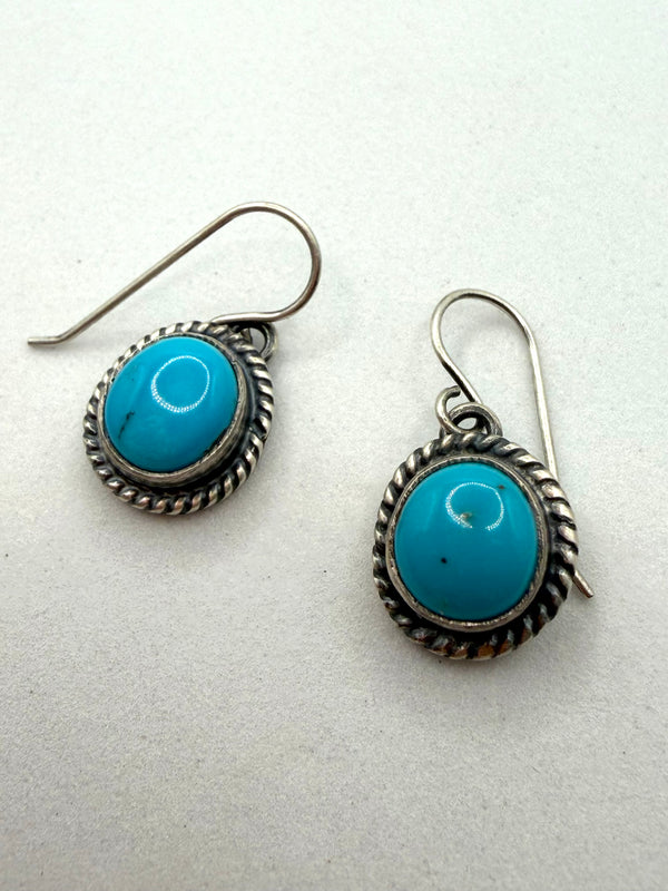 THOMAS FRANCISCO KINGMAN TURQUOISE NATIVE HANDMADE SQUASH BLOSSOM 26" NECKLACE & EARRINGS SET  (NP 44)