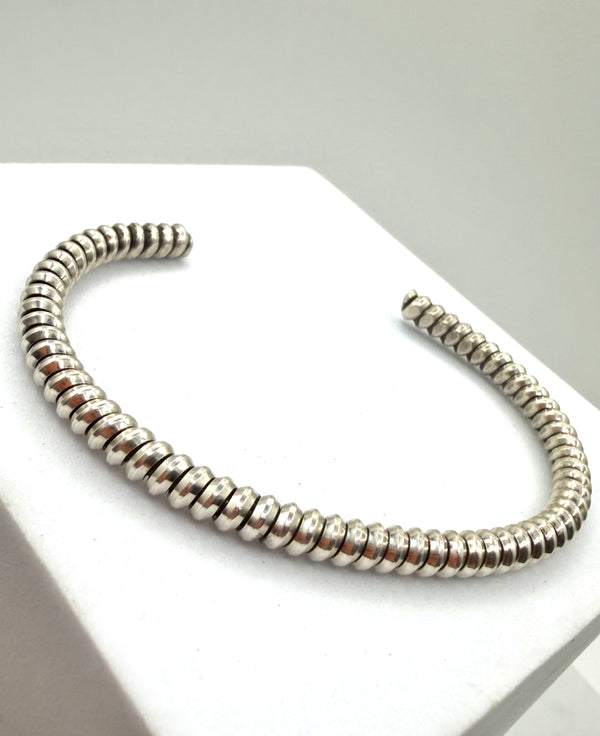 ELAINE TAHE NATIVE HANDMADE STERLING SILVER COIL CUFF (LA 68)