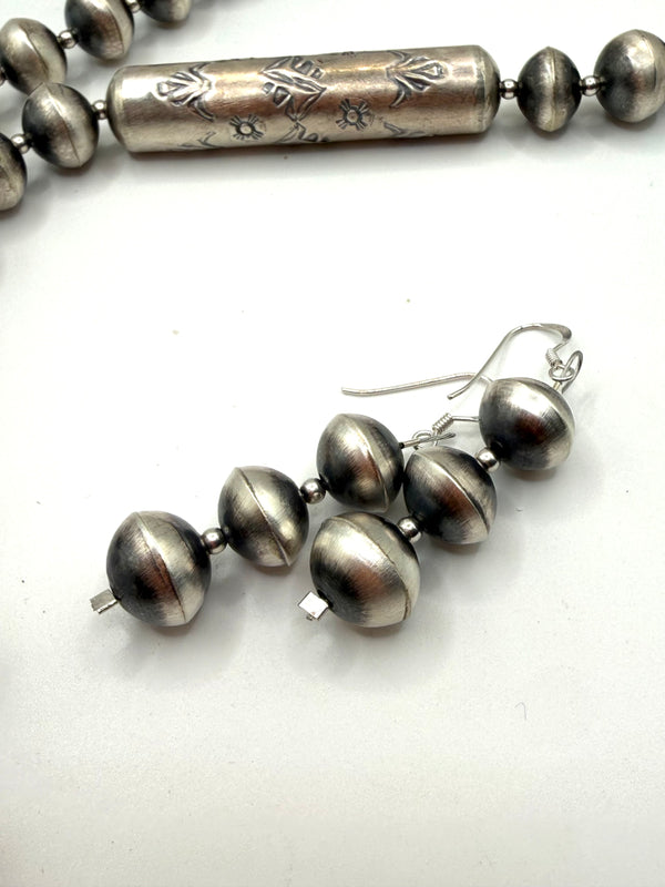 SHARON COOLEY STERLING SILVER STATEMENT BARREL BEAD NECKLACE 30" & EARRINGS SET (NP 31)