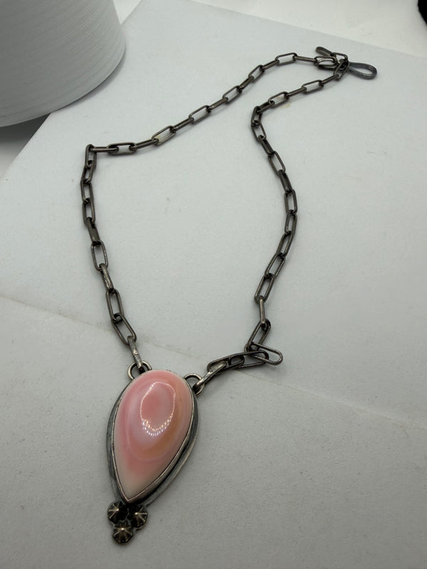 TONY YAZZIE NATIVE HANDMADE PINK CONCH DROP NECKLACE ADJUSTABLE 22" (MM 14)