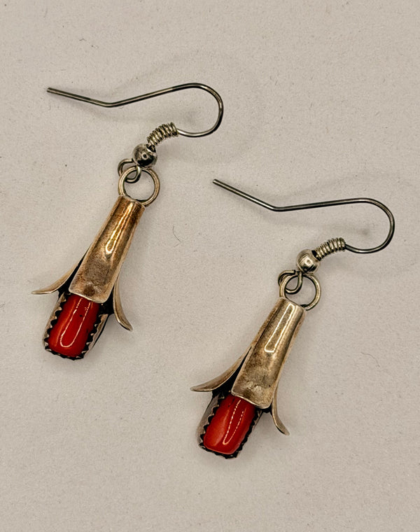 MED CORAL VINTAGE BLOSSOM EARRINGS (LL 39)