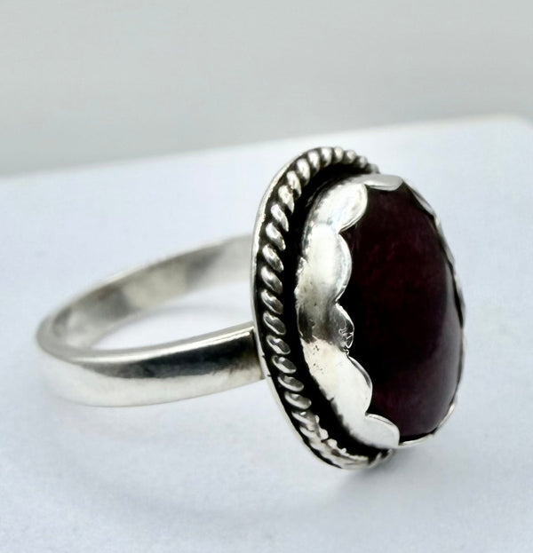 NATIVE HANDMADE PURPLE SPINY OYSTER RING SIZE 10 (CO 133)
