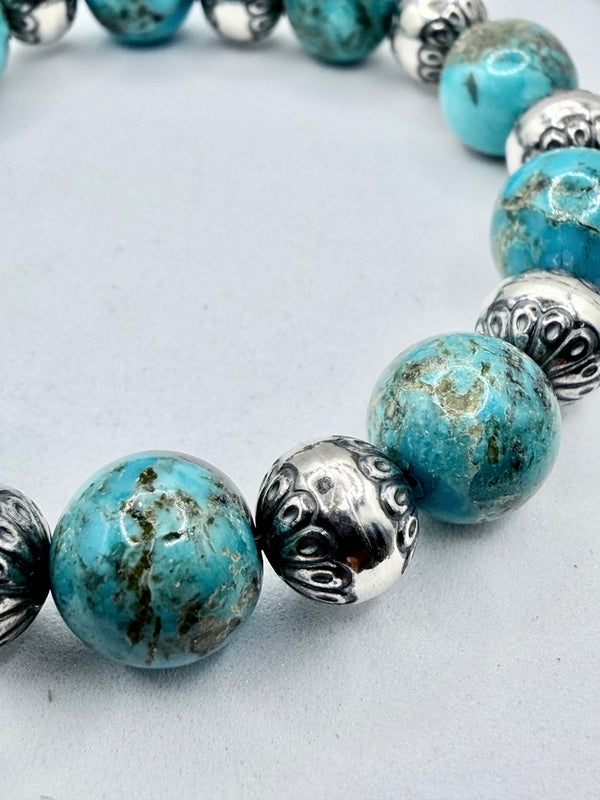 KINGMAN TURQUOISE & FLUTTED PEARLS STRETCH BRACELET (CO 137)