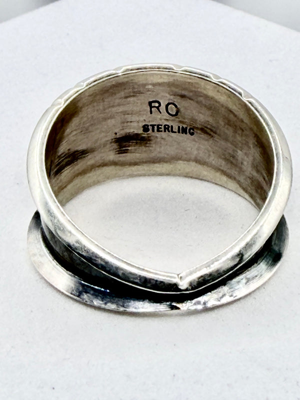 REED CHARLIE MED CORAL NATIVE HANDMADE RINGS (PN 19)