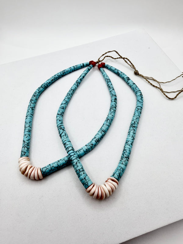 NATIVE HANDMADE SPIDERWEB TURQUOISE SPINY & CORAL STRING NECKLACE (LL 60)