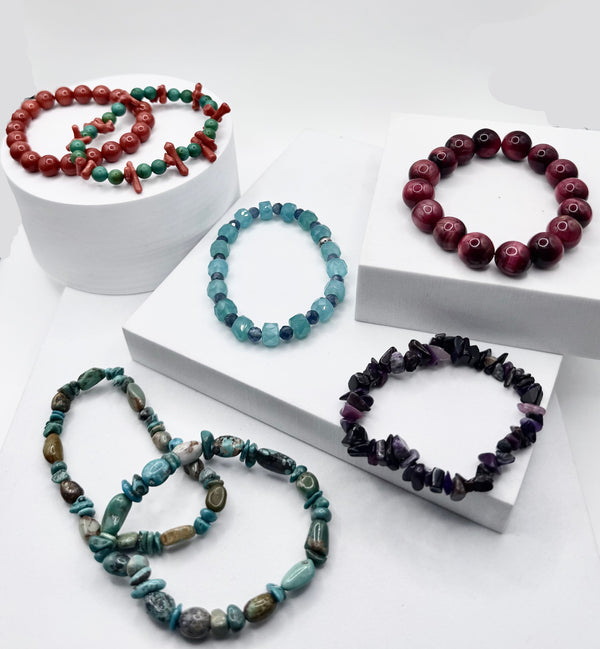 ASSORTED HIGH-END STRETCH BRACLETS (LL 59)
