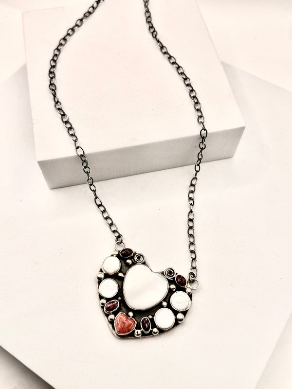 JACQUELINE SILVER IVORY MOTHER OF PEARL & SPINY HEART NATIVE HANDMADE ADJUSTABLE NECKLACE 20" (LA 29)