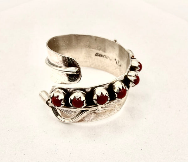 NATIVE HANDMADE MEDITERRANEAN CORAL ADJUSTABLE FEATHER RING (LA 45)