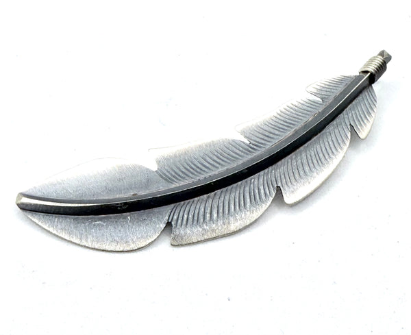 BILLY LONG FEATHER PENDANT 3" (LA 56)