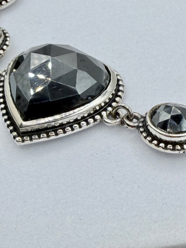 FACETED HEMATITE SS HEART BRACELET 7-8" (JR 133)