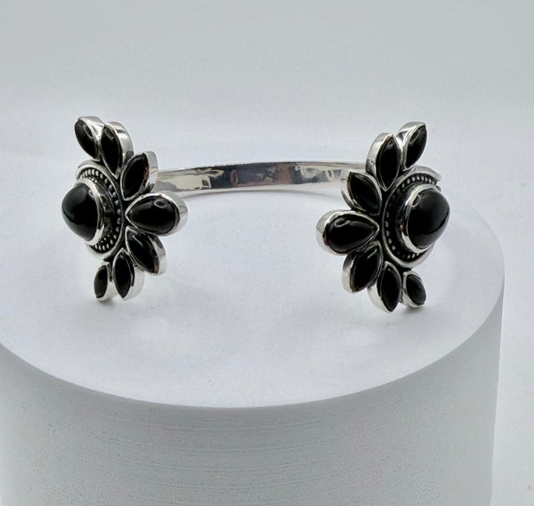 BLACK ONYX CLUSTER ADJUSTABLE SS BRACELET (JR 134)