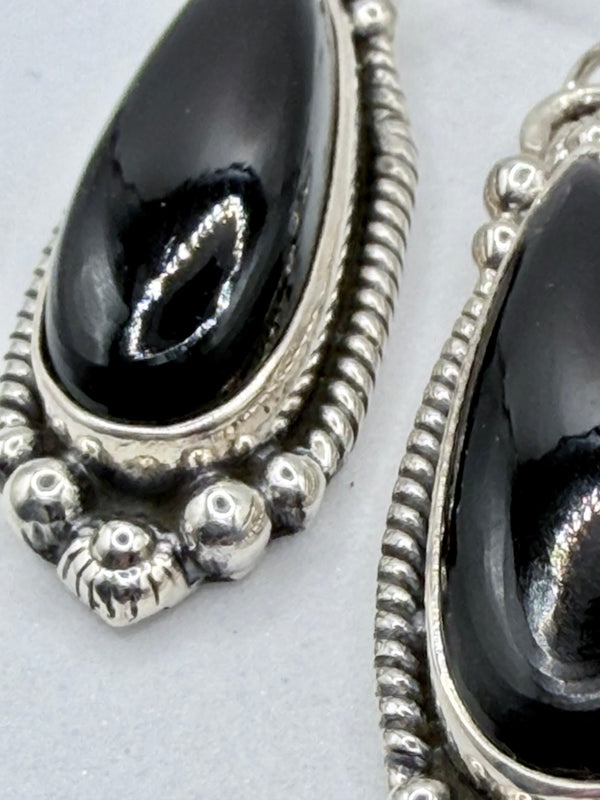 BLACK ONYX STERLING SILVER DROP FISHHOOK EARRINGS (JR 153)