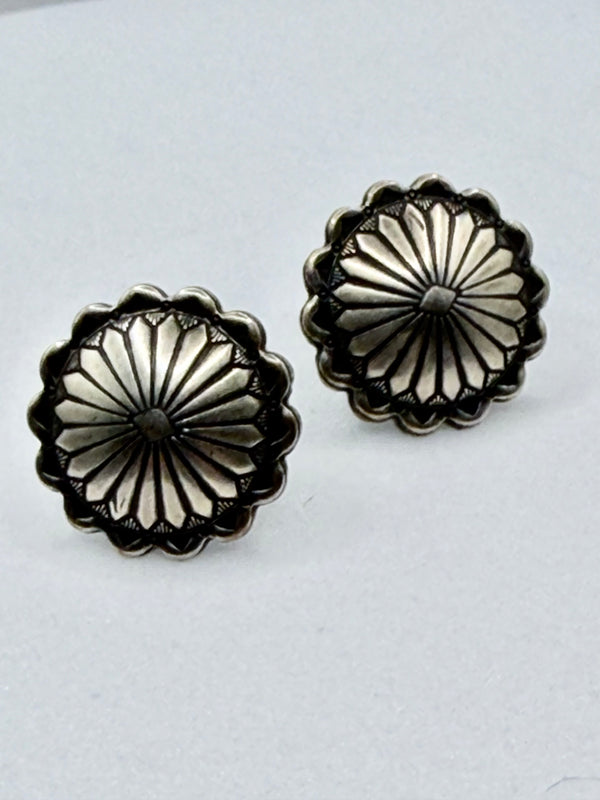 ALL STERLING SILVER CONCHO STUDS (MW 480)