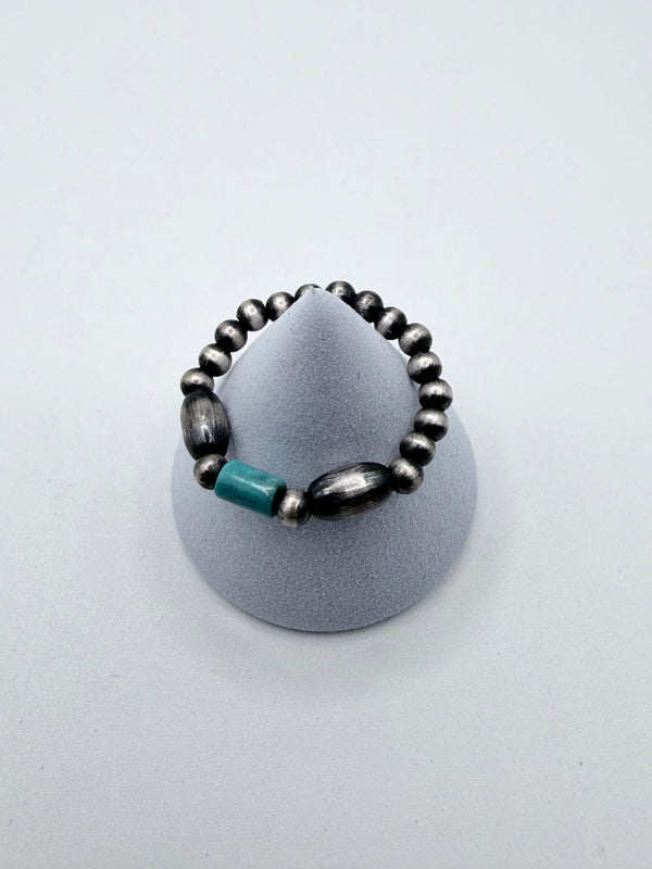 NAVAJO PEARLS STRETCH RINGS (LA 70)