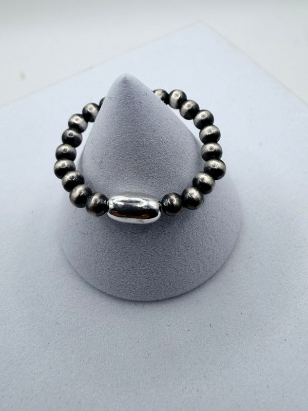 NAVAJO PEARLS STRETCH RINGS (LA 70)