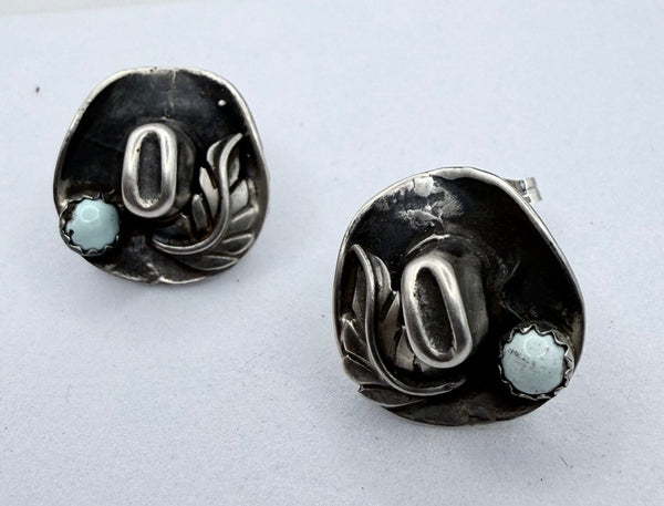 NATIVE HANDMADE WHITEWATER TURQUOISE COWBOY POST BACK EARRINGS (LA 71)