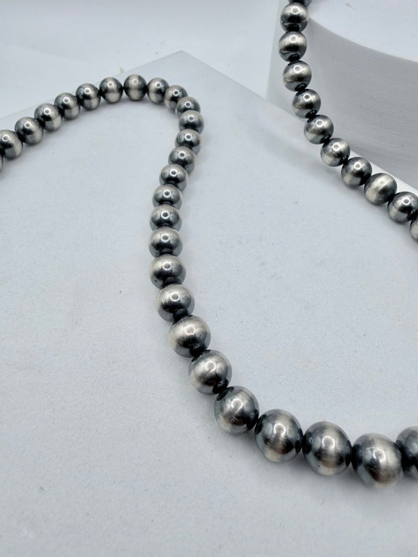 8MM 36" NAVAJO PEARLS NECKALCE (CO 144)