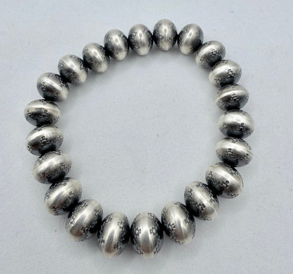 NAVAJO SAUCER PEARLS STRETCH BRACELET STYLE 2 (CO 147)