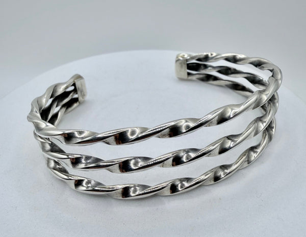 ELAINE TAHE NATIVE HANDMADE TRIPLE ROPE TWIST STERLING SILVER CUFF (CO 154)