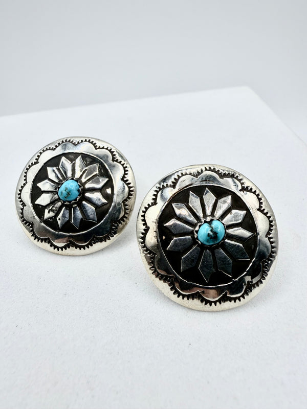 STERLING SILVER & KINGMAN TURQUOISE CONCHO ROUND POST BACK EARRINGS (NP 58)
