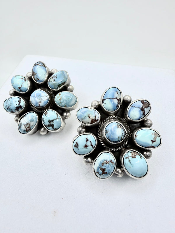 BETTY TOM NATIVE HANDMADE GOLDEN HILLS TURQUOISE CLUSTER POST BACK EARRINGS (NP 68)