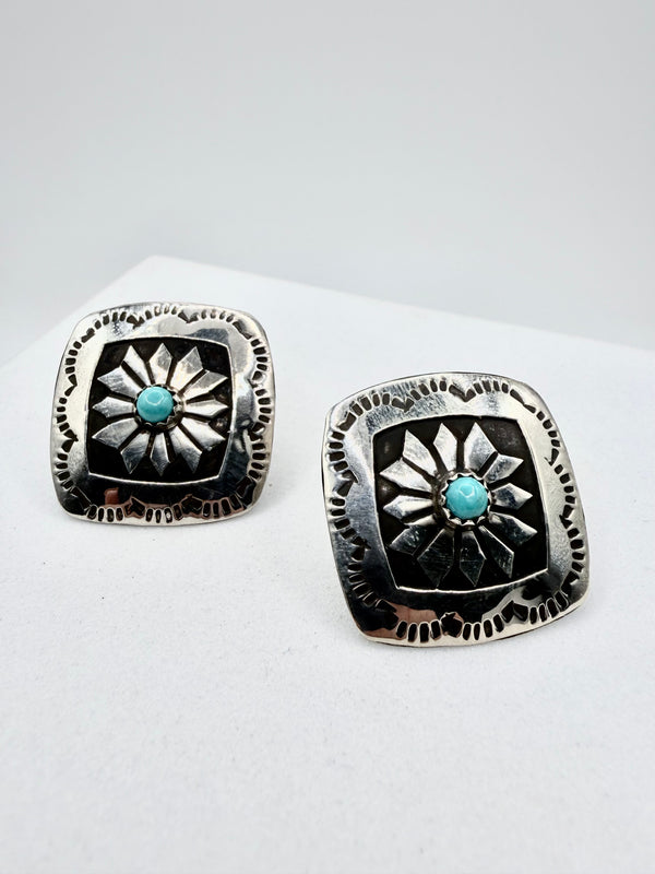 STERLING SILVER & KINGMAN TURQUOISE CONCHO ROUND POST BACK EARRINGS (NP 57)