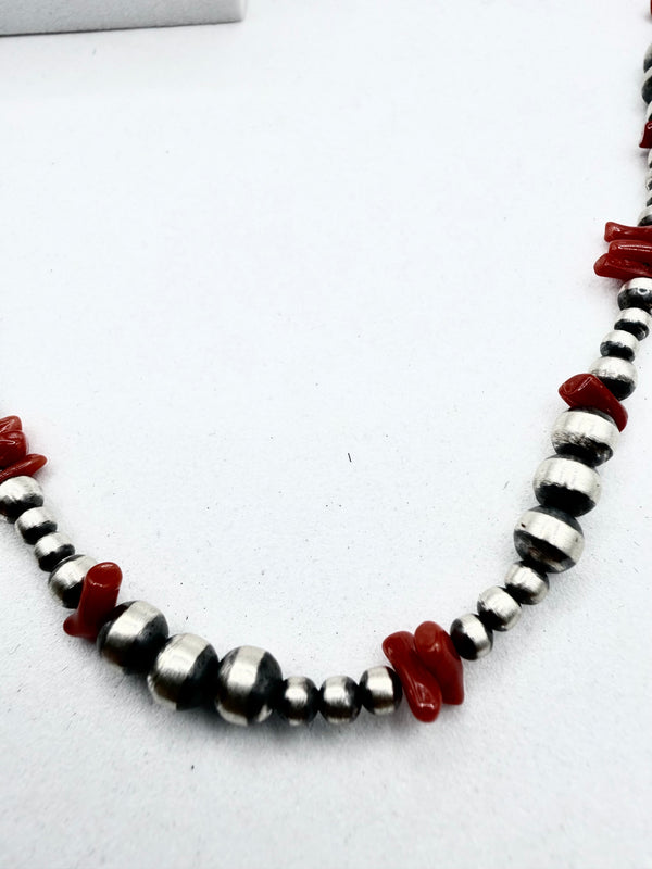 NATIVE HANDMADE GRADUATED NAVAJO PEALRS CORAL BEADED NECKLACE 20" (ELW 72)