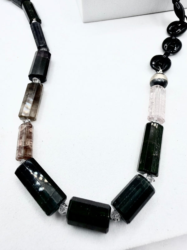 BLACK ONYX & QUARTZ DESERT PEARLS ADJUSTBLE NECKLACE 21-25" (ELW 89)