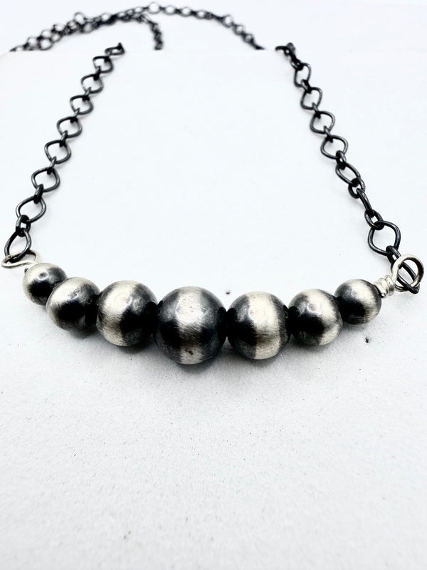 GRADUATED NAVAJO PEARLS NECKLACE 18" (ELW 94)