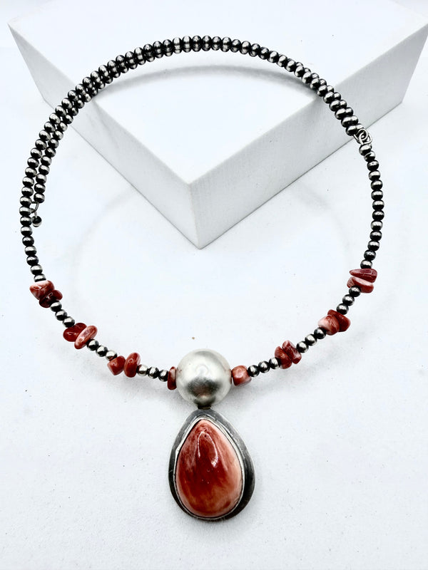 CALVIN DELGARITO NATIVE HANDMADE ORANGE SPINY OYSTER & NAVAJO PEARLS MEMORY CHOKER (ELW 96)