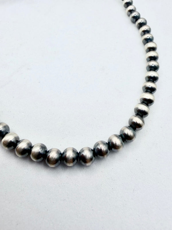 8MM NAVAJO PEARLS NECKLACE 20" (JD 105)