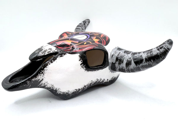 VICTORIA TSOSIE NATIVE HANDMADE HAND-PAINTED LONGHORN SKULL DECOR (LA 49)