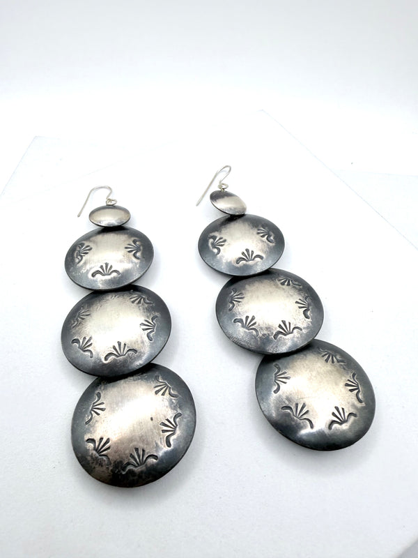 MARIETTA KELLYWOOD NATIVE HANDMADE FLAT PEARLS FISHHOOK EARRINGS 4" (FP 7)