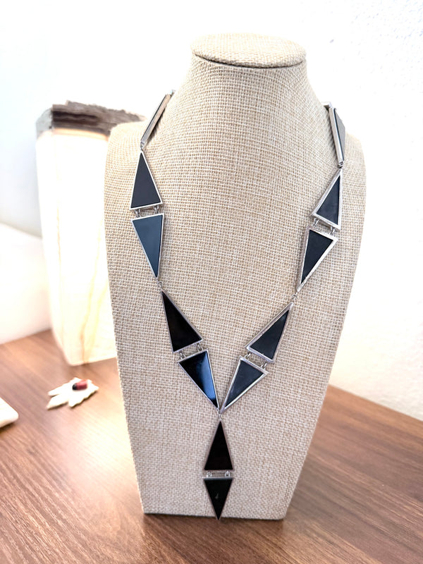 BLACK ONYX TRIANGLE LARIAT NECKLACE 20-22" (FP 10)
