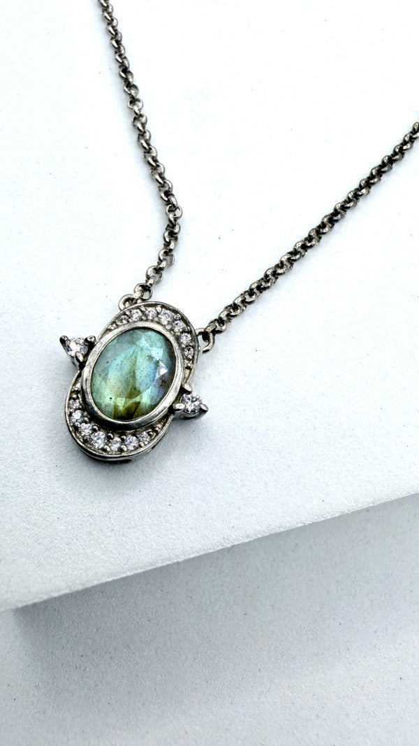 LABRADORITE & WHITE TOPAZ STERLING SILVER NECKLACE 16-22" (TC 13)