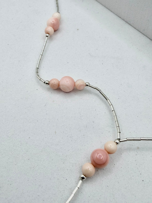 STERLING LIQUID SILVER & GRADUATED PINK CONCH PEARLS LARIAT 18" DROP 4" (JR 193)