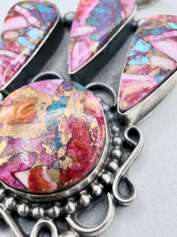 T NEZ SR. NATIVE HANDMADE PINK DAHLIA CLUSTER PAW PRINT PENDANT (JR 172)